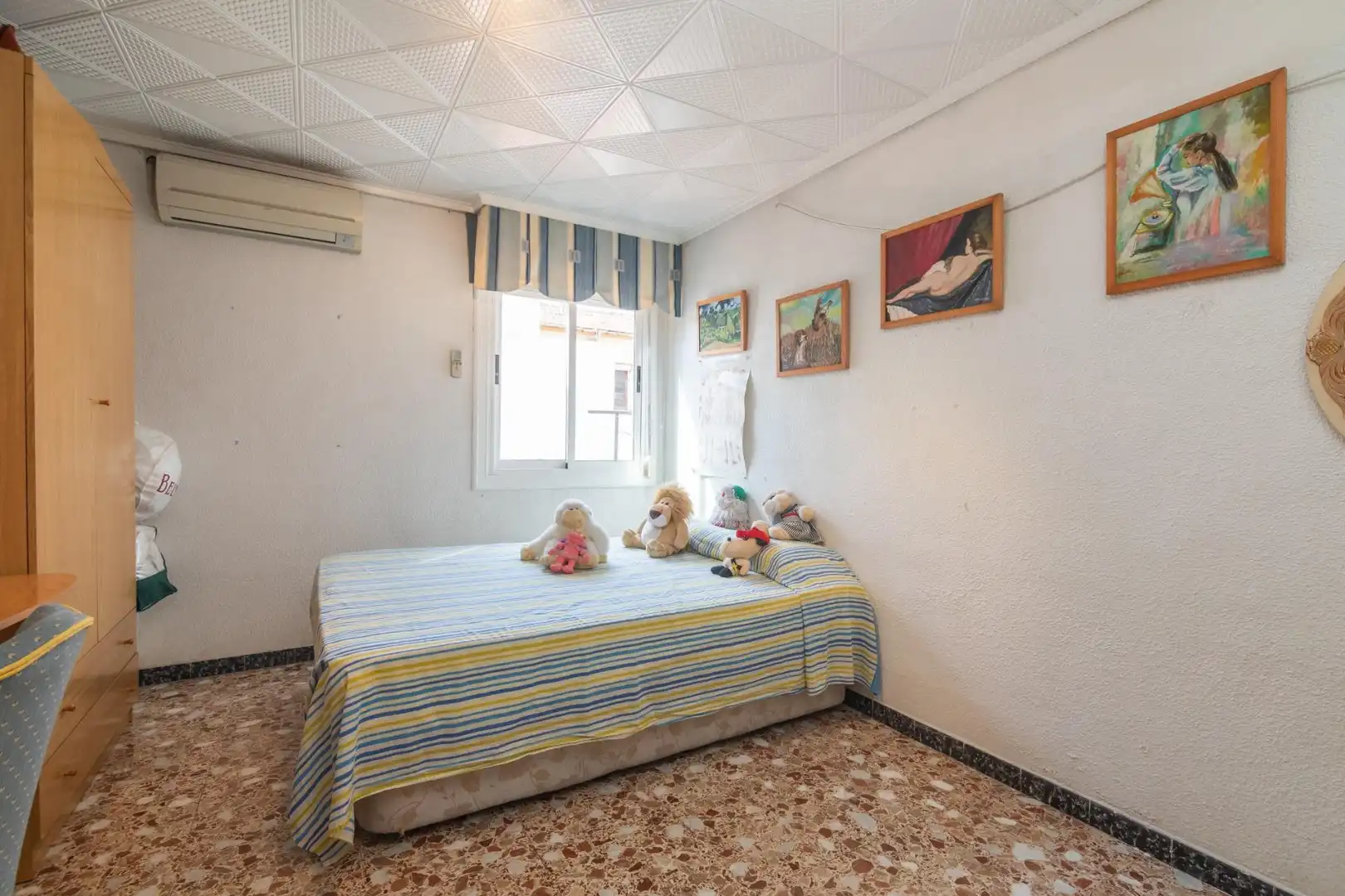 Schlafzimmer von Einfamilien-Reihenhaus zum Verkauf in Elche / Elx mit Klimaanlage, Terrasse und Balkon
