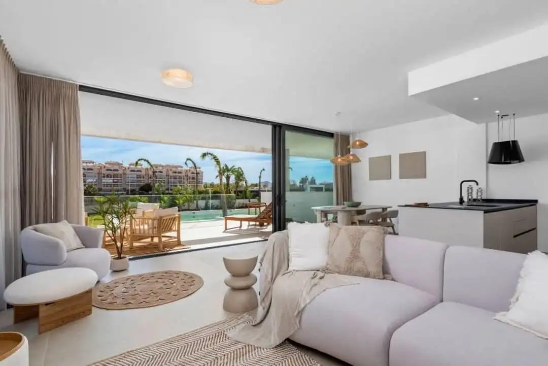 Sala d'estar de Casa o xalet en venda en Cartagena amb Aire condicionat, Jardí privat i Terrassa