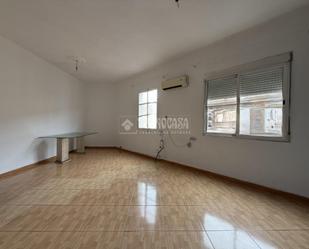 Sala d'estar de Pis en venda en  Valencia Capital amb Aire condicionat, Balcó i Alarma