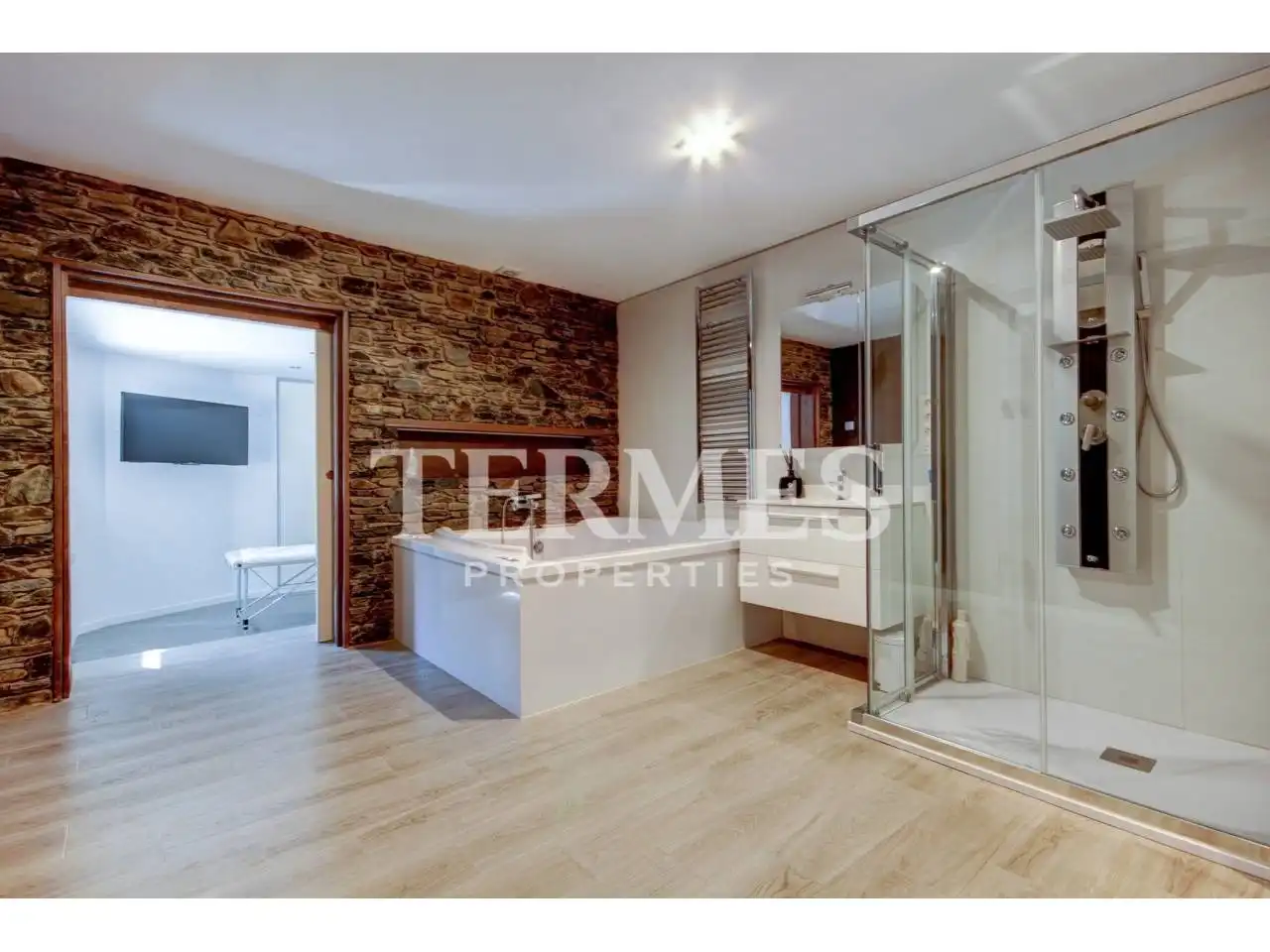 Baño de Casa o chalet en venta en Alp con Calefacción, Jardín privado y Terraza