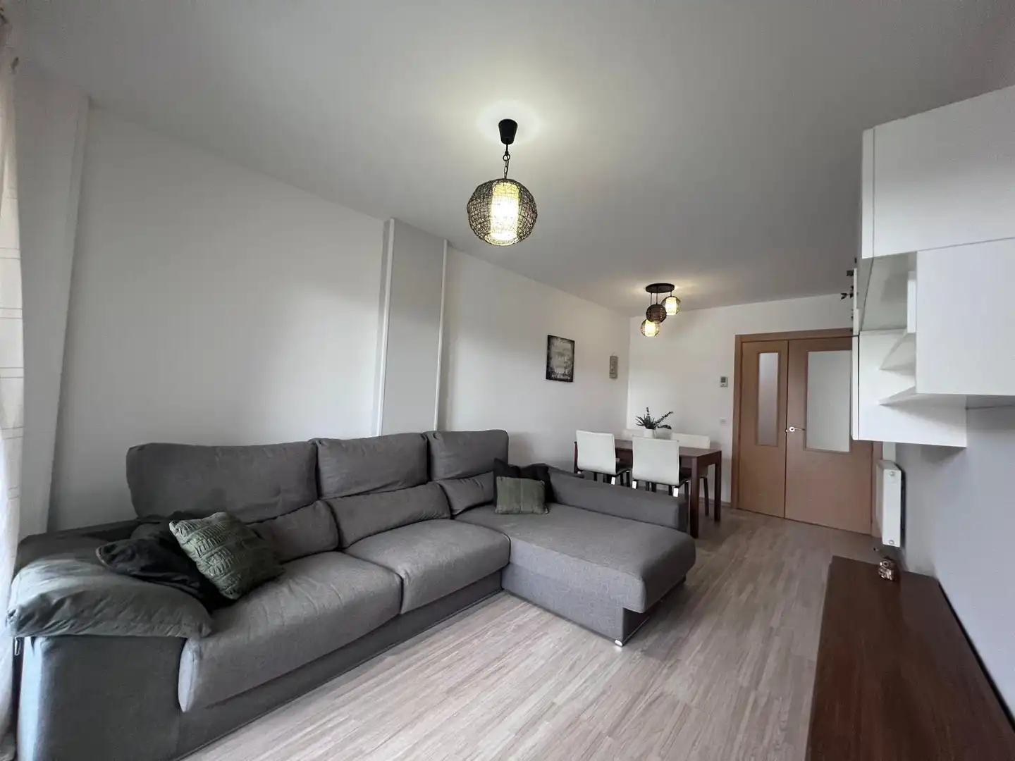 Sala de estar de Piso de alquiler en Oviedo  con Calefacción, Terraza y Trastero