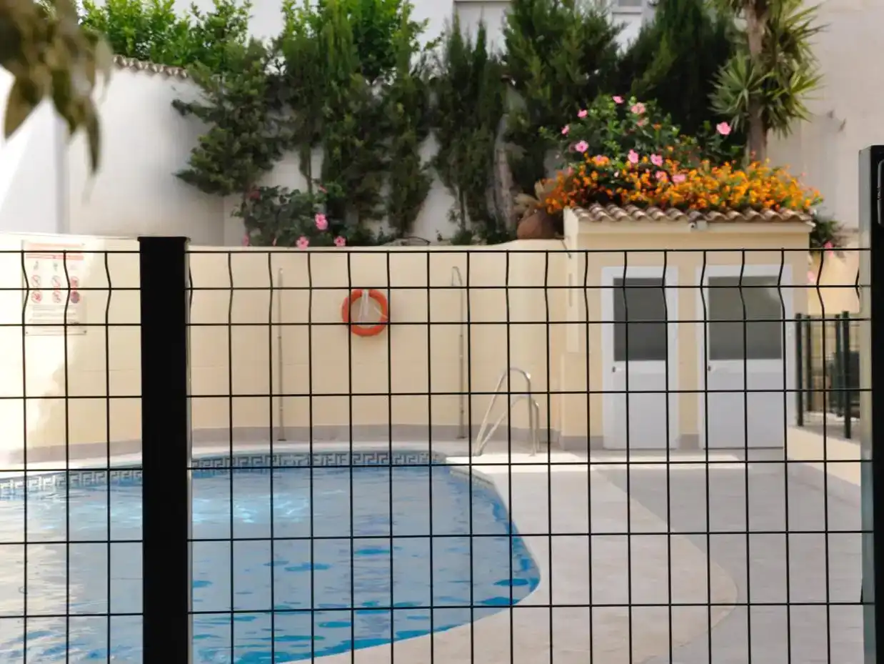 Piscina de Pis de lloguer en Fuengirola amb Aire condicionat, Piscina i Balcó