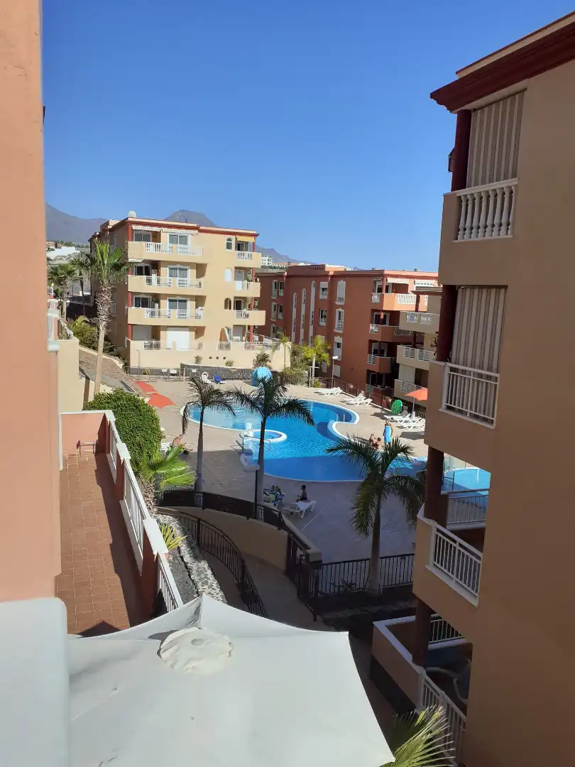 Vista exterior de Apartamento de alquiler en Adeje con Terraza, Amueblado y Horno