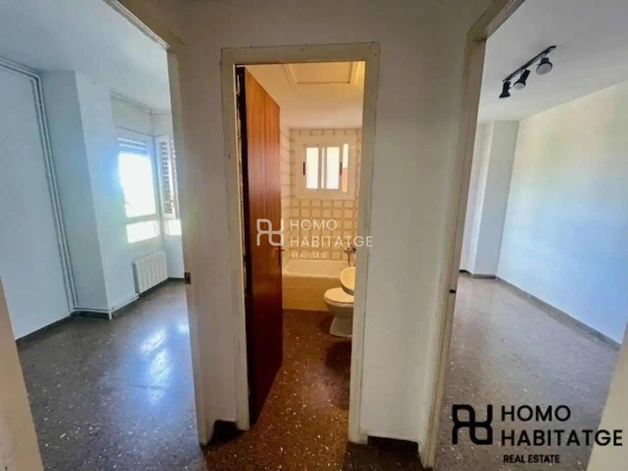 Piso en venta en Sabadell con Calefacción y Balcón