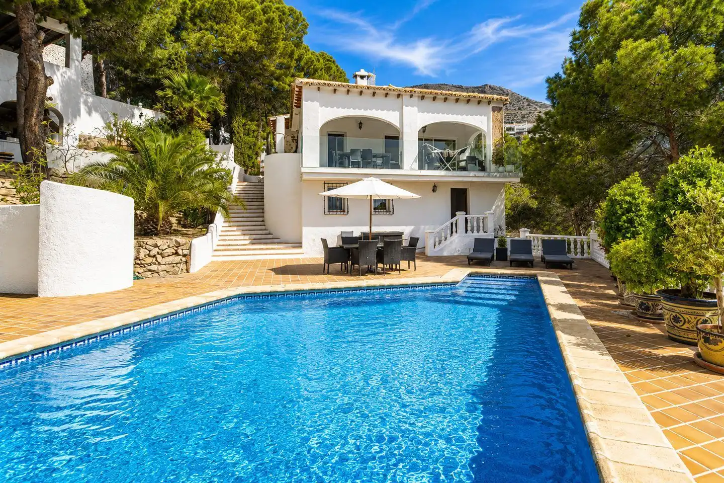 Vista exterior de Casa o xalet de lloguer en Altea amb Aire condicionat, Calefacció i Jardí privat
