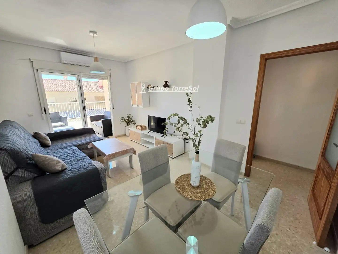 Living room of Flat for sale in Elche / Elx  with Air Conditioner, Heating and Terrace
