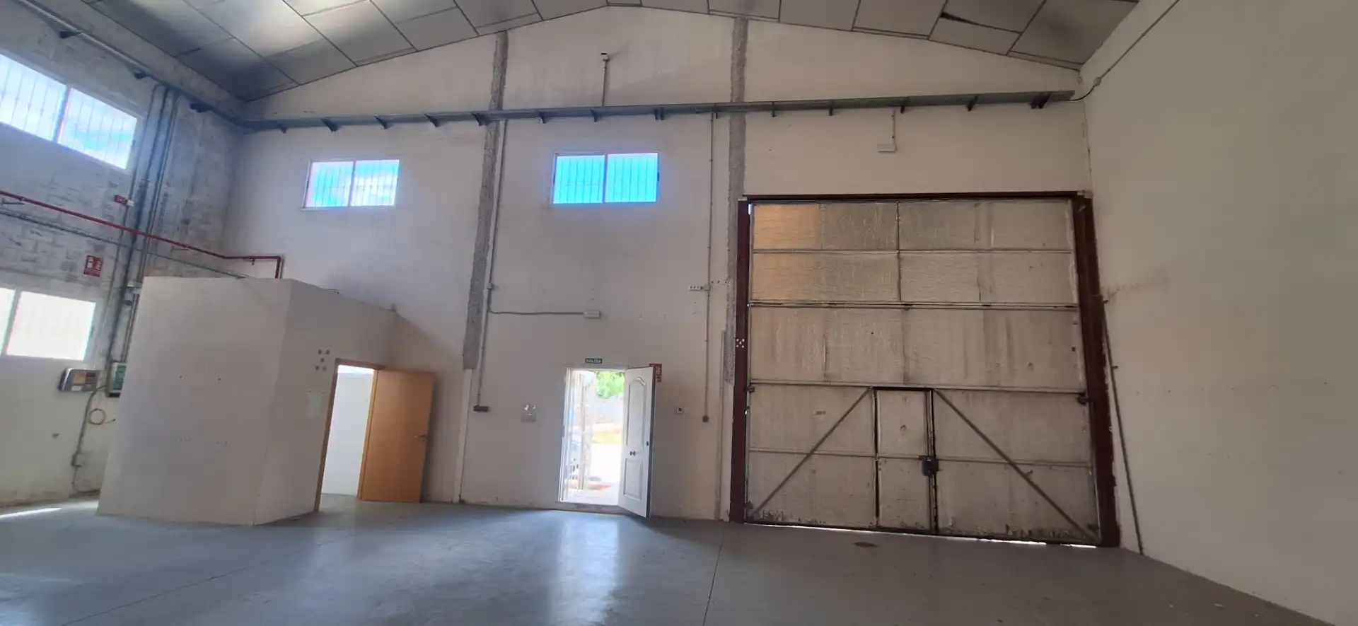 Industrial buildings for sale in Meliana