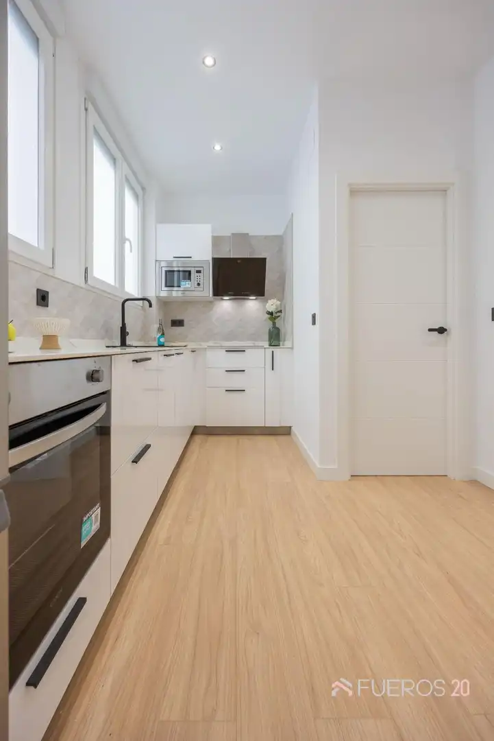 Cocina de Piso en venta en Getxo  con Calefacción y Amueblado