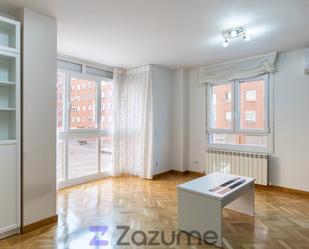 Flat to rent in Cmo de Valderribas, Numancia