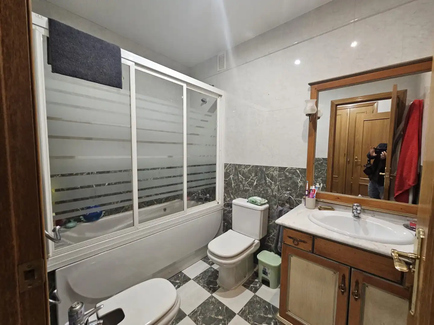 Badezimmer von Wohnung zum Verkauf in Almendralejo mit Abstellraum und Möbliert