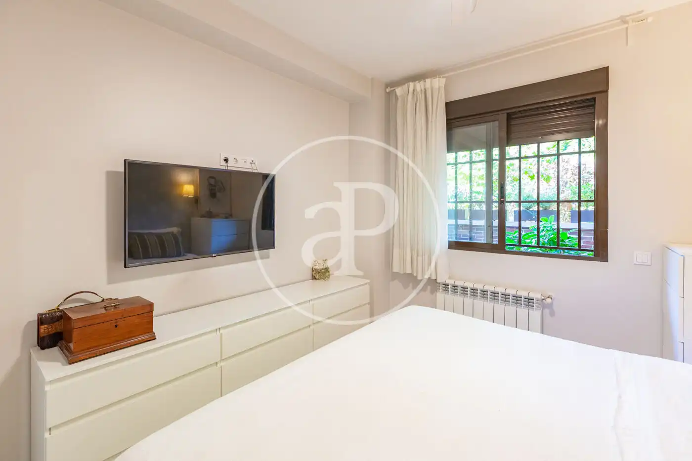 Habitación de Piso en venta en Madrid con Aire acondicionado, Calefacción y Jardín privado