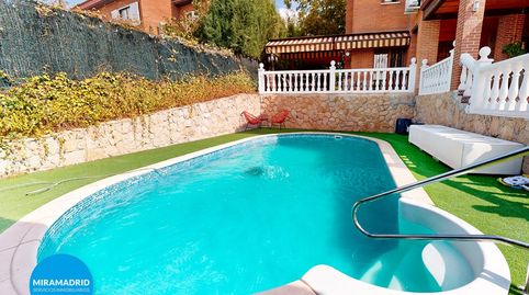Chalet Pareado con piscina, imatge 2