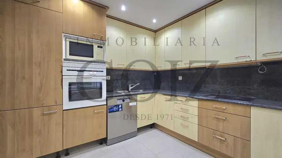 Cocina de Casa adosada en venta en Donostia - San Sebastián  con Calefacción, Terraza y Trastero