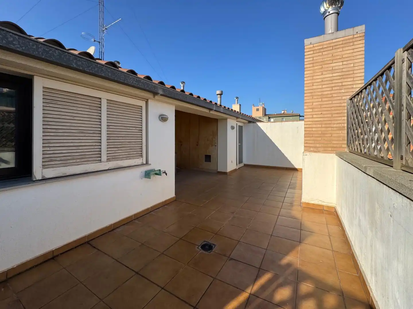Terrace of Attic for sale in Figueres  with Air Conditioner, Heating and Terrace