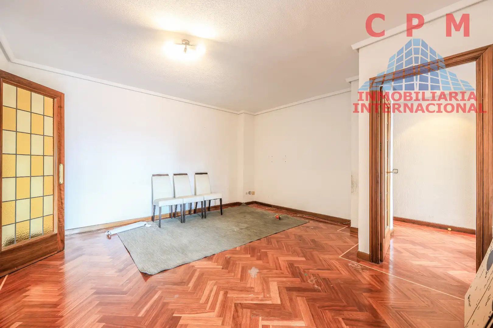 Living room of Flat for rent in Madrid  with Air Conditioner, Heating and Parquet flooring