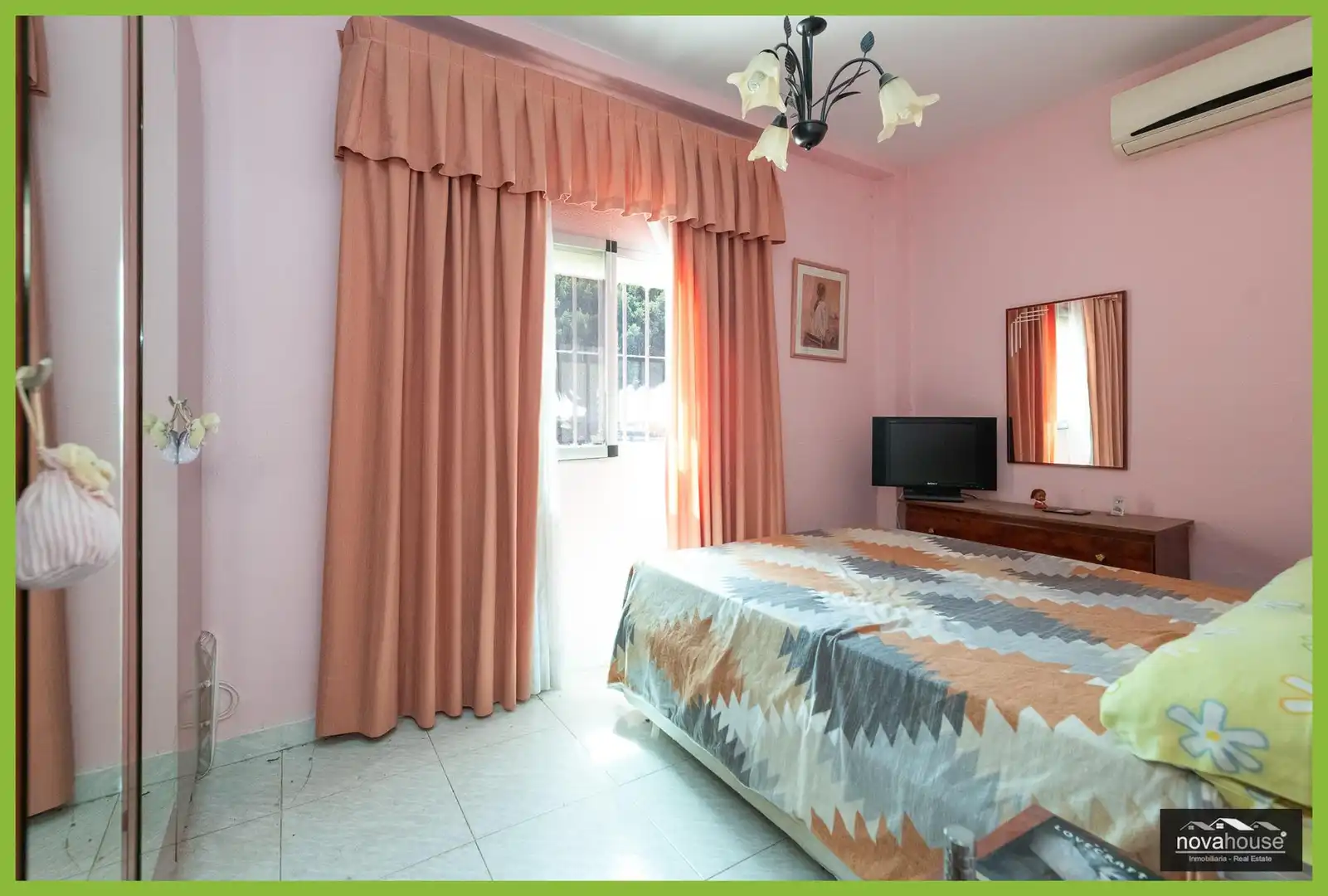 Habitación de Casa o chalet en venta en Málaga
