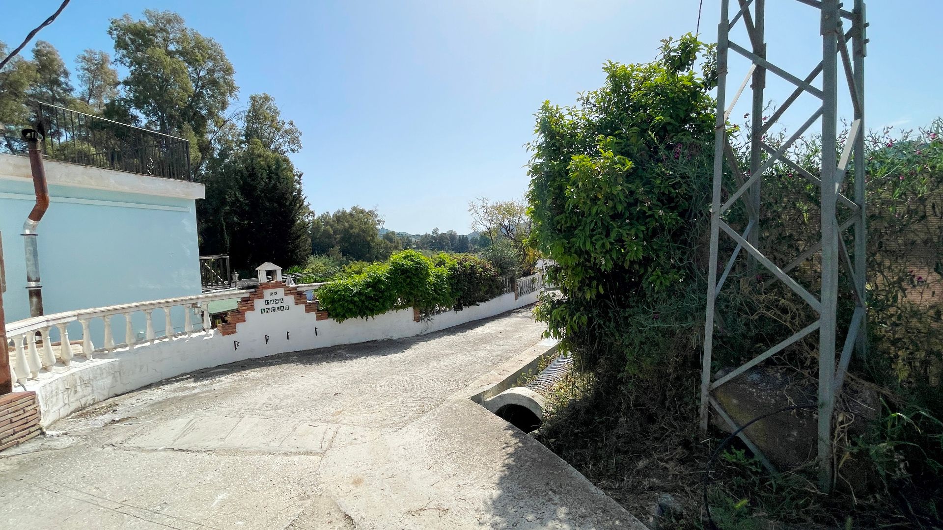 Exterior view of House or chalet for sale in Guaro