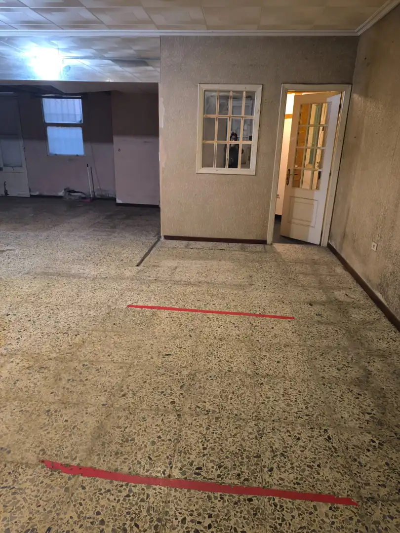 Local commercial à louer à Avenida da Terra Cha 25, imagen 5