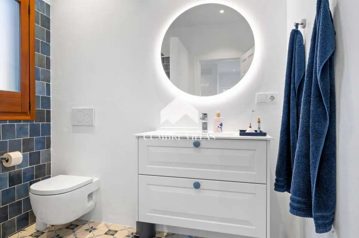 Bathroom of Houses for sale in Almuñécar  with Private garden, Terrace and Storage room