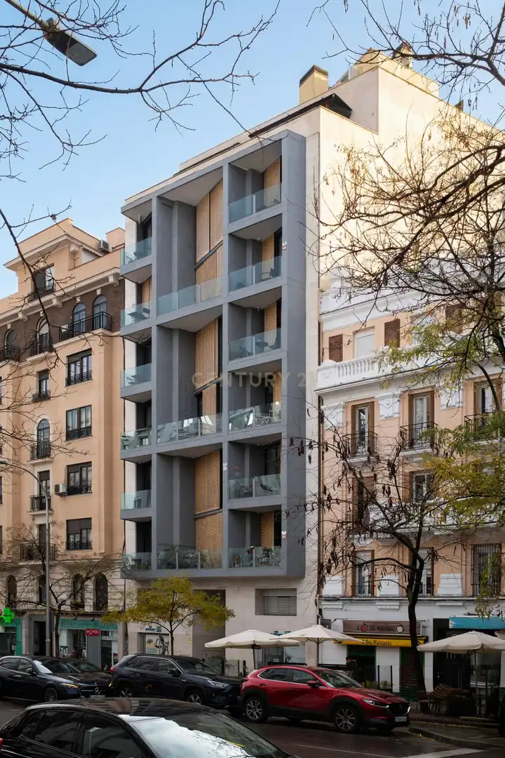 Vista exterior de Apartamento en venta en Madrid con Aire acondicionado, Horno y Lavadora