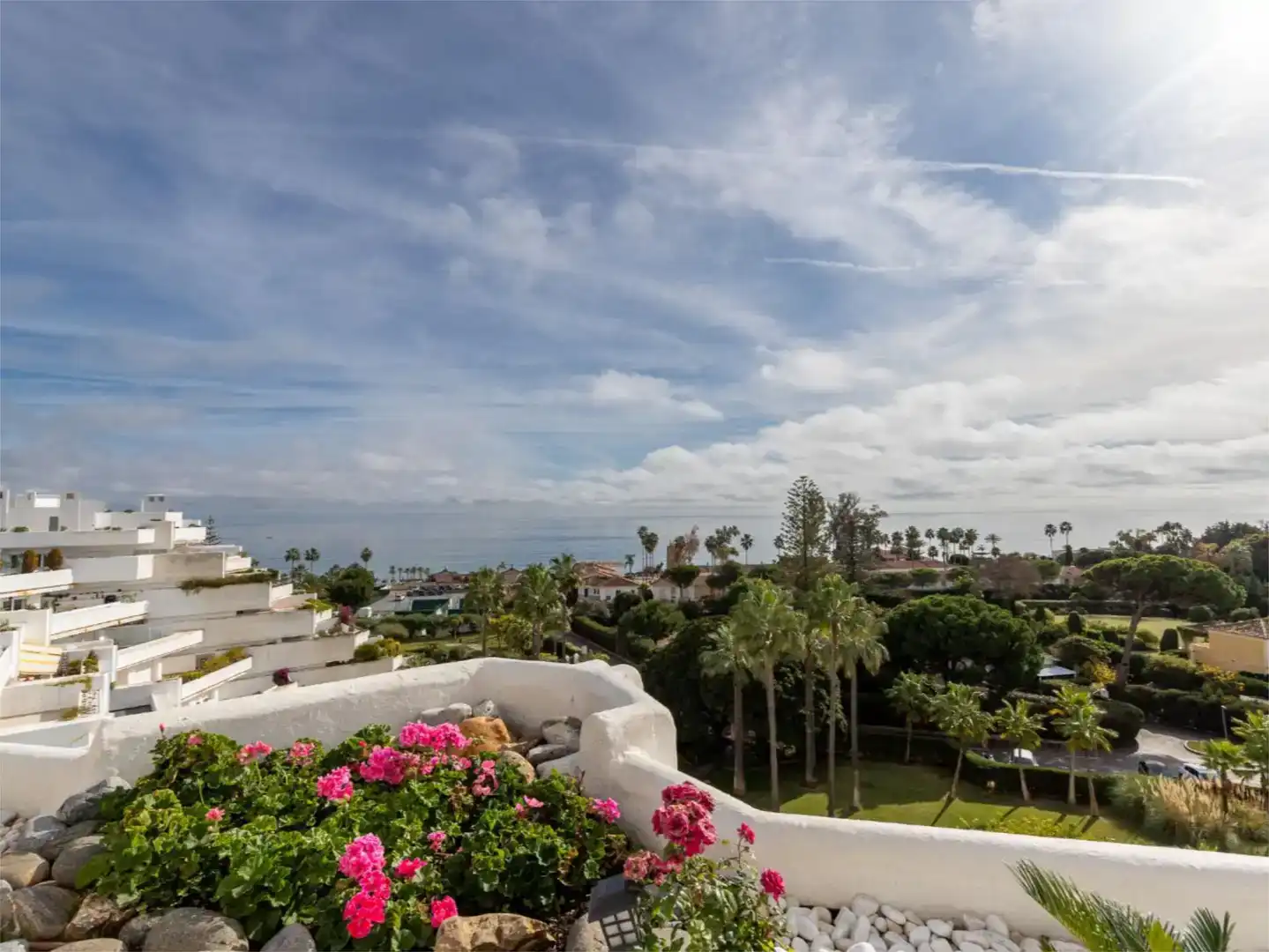 Exterior view of Flat for rent in Marbella  with Air Conditioner, Swimming Pool and Balcony