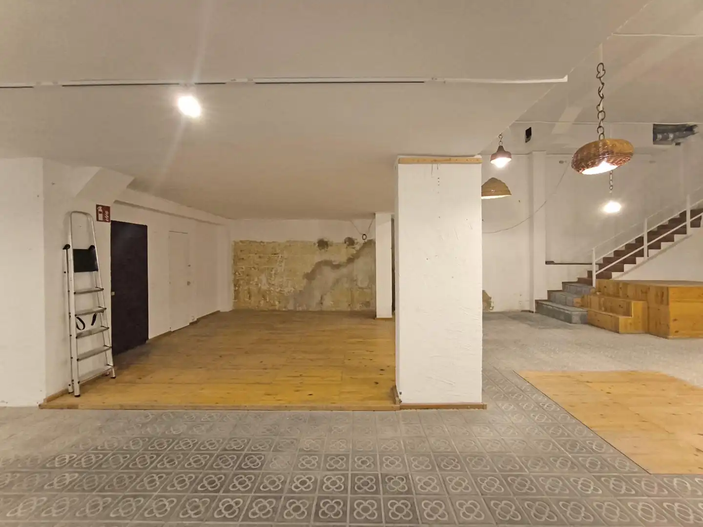 Gewerbefläche zur Miete in Carrer de Reding, imagen 7