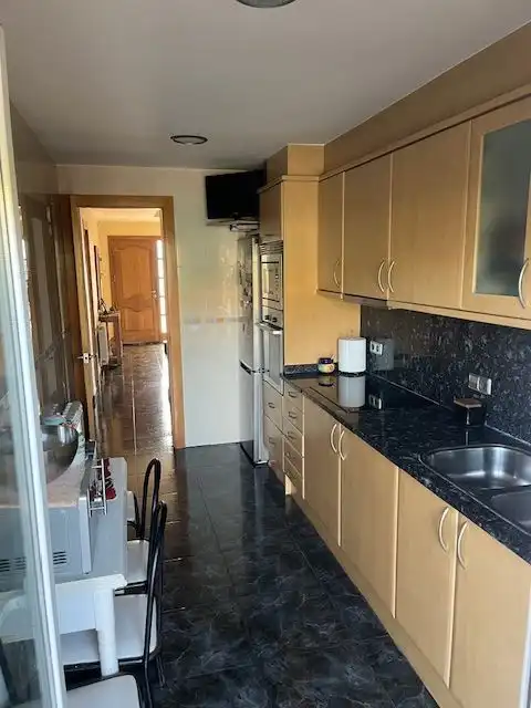 Cocina de Casa adosada en venta en Llagostera con Aire acondicionado, Calefacción y Jardín privado