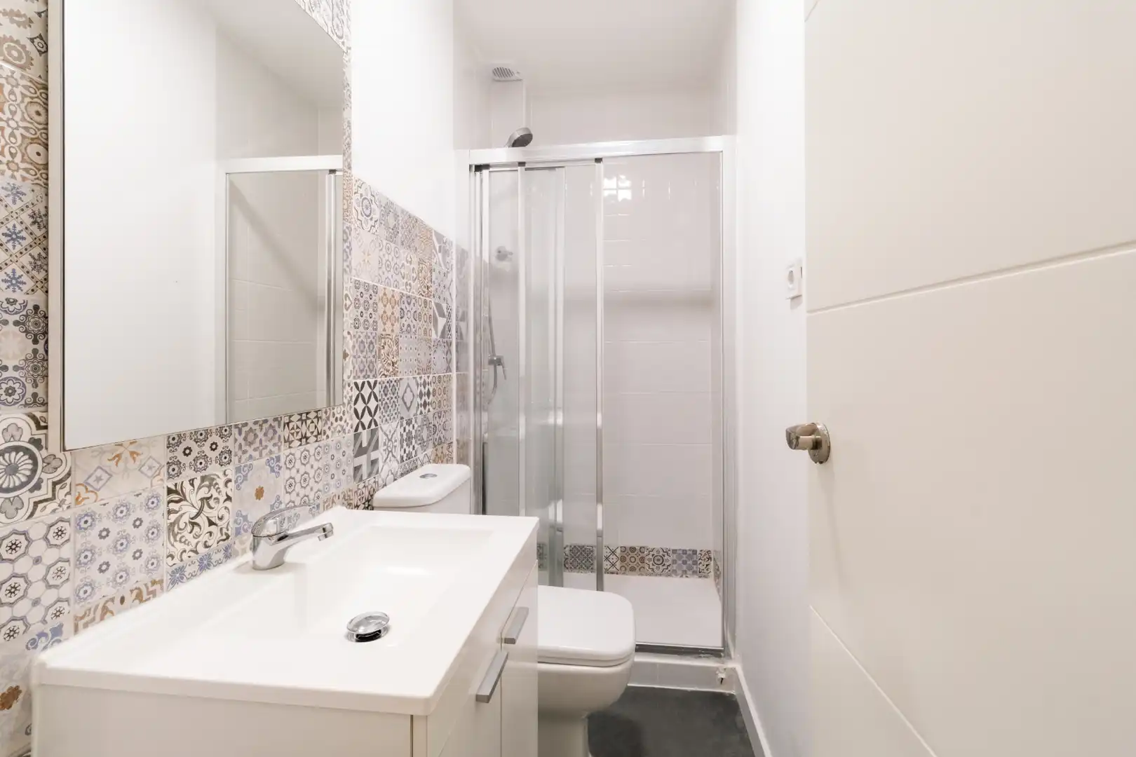 Bathroom of Apartments for share in Centro