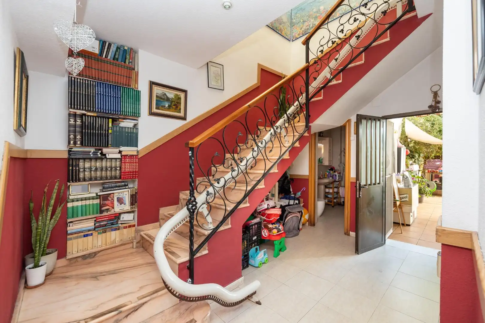 Houses for sale in Granada  with Air Conditioner, Heating and Private garden