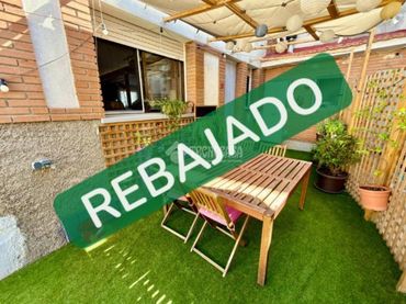 Casa aparellada en venda a Cabanillas del Campo