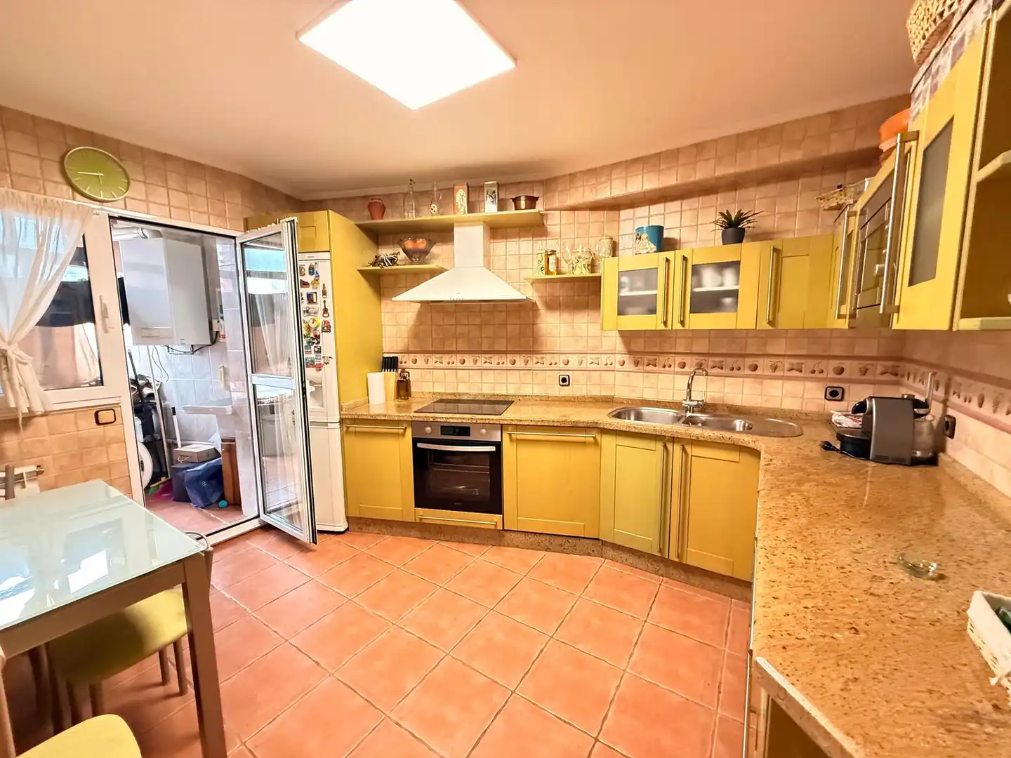 Cocina de Piso en venta en Oviedo  con Calefacción, Parquet y Terraza
