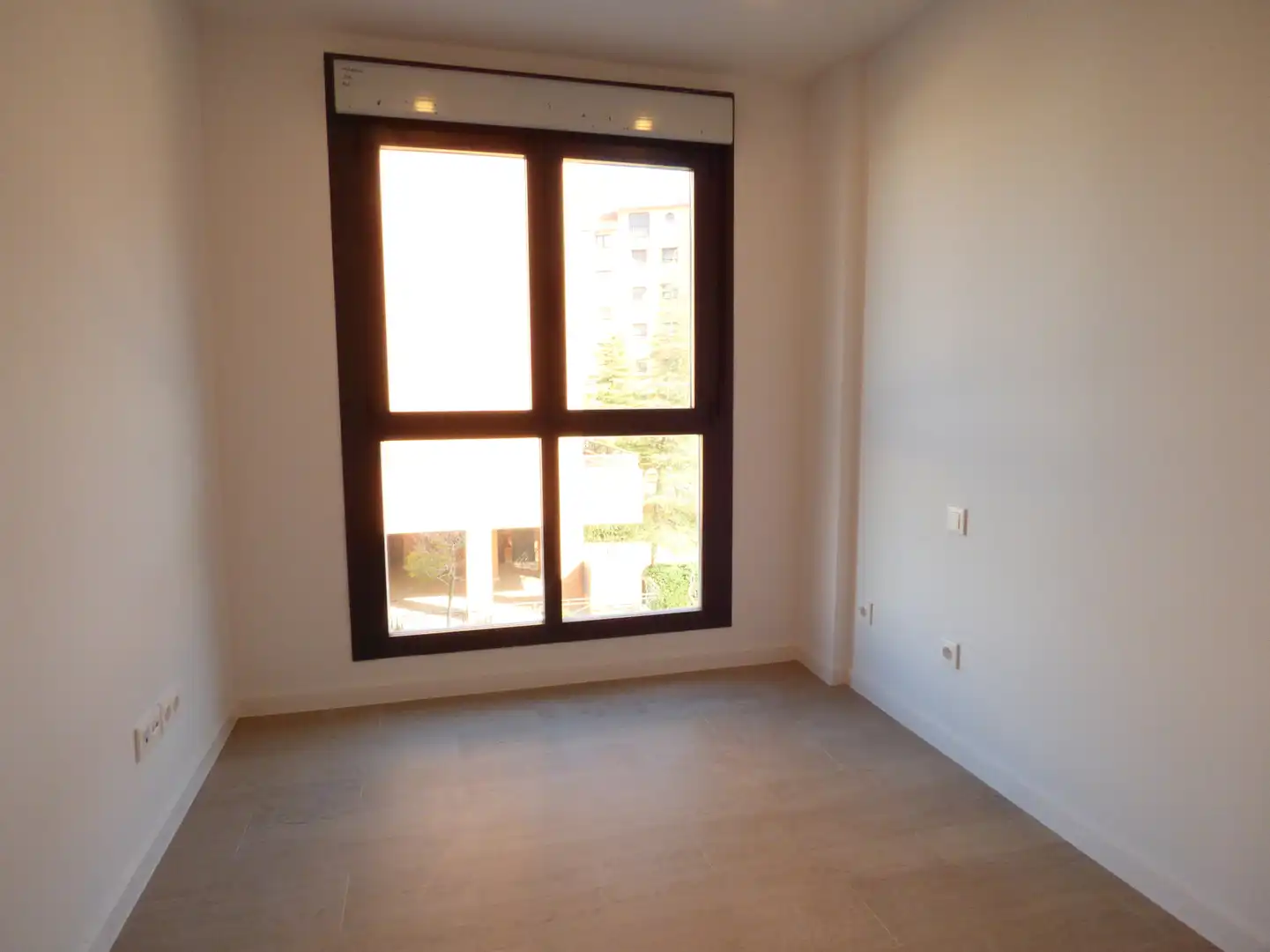 Bedroom of Flat for rent in Madrid  with Air Conditioner, Heating and Private garden