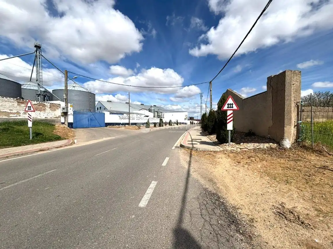 Vista exterior de Residencial en venta en Nava del Rey