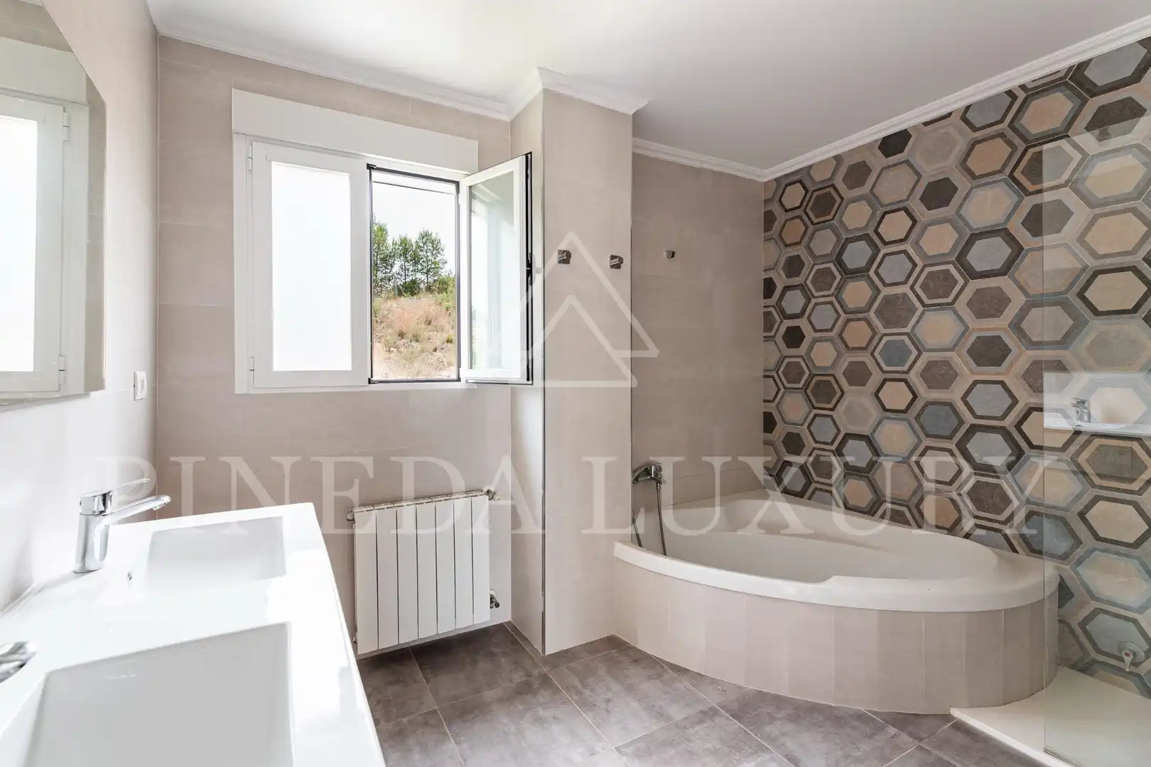 Bathroom of Houses for sale in Puçol  with Air Conditioner, Heating and Private garden