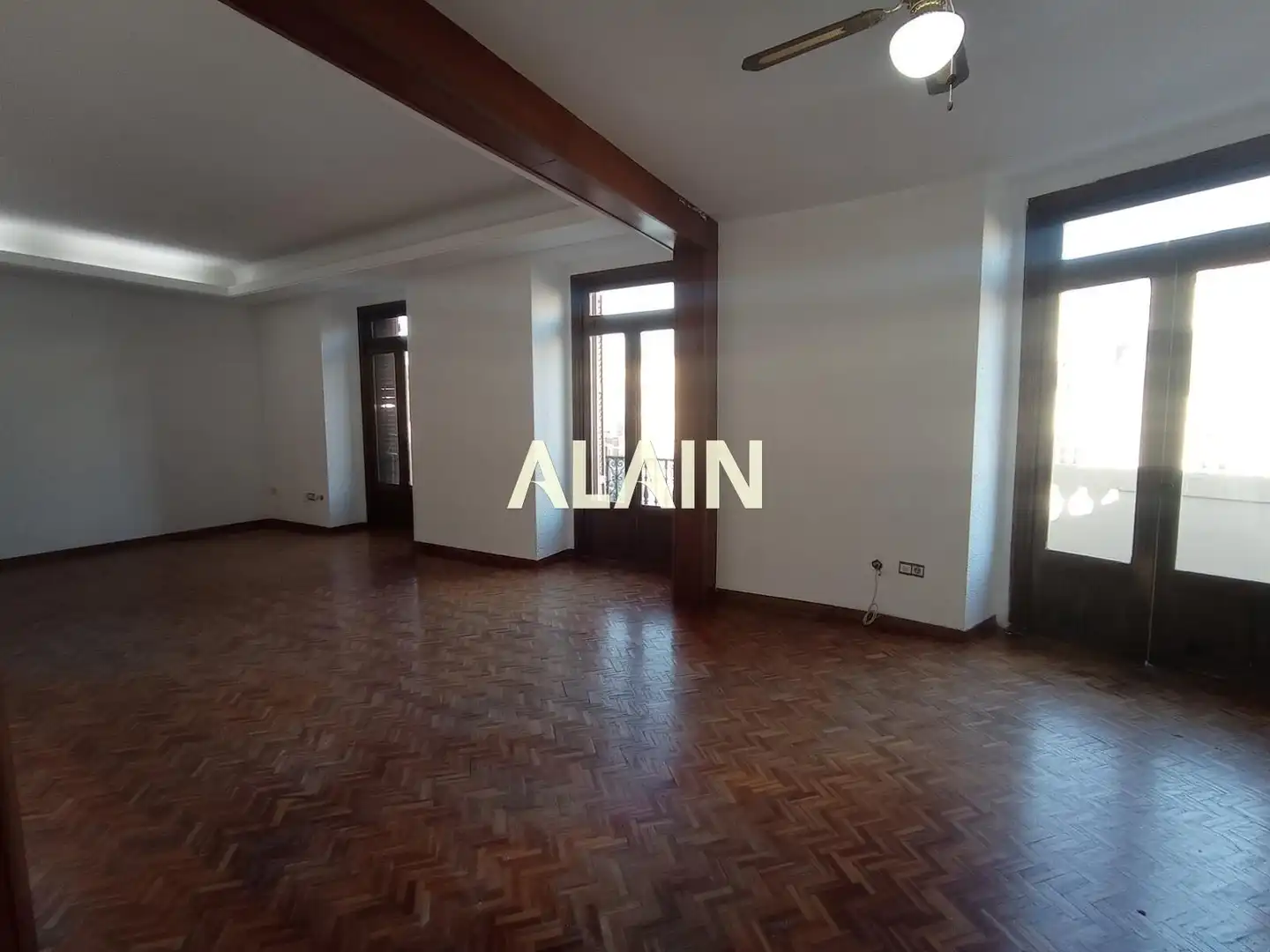 Wohnzimmer von Dachboden zum Verkauf in Valencia mit Klimaanlage, Heizung und Abstellraum