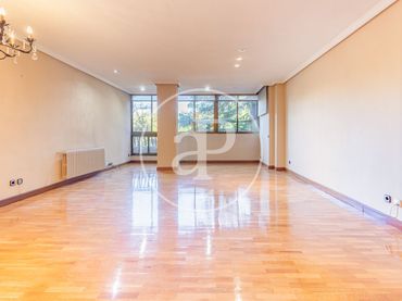 Wohnung mit Pool zum Verkauf in Fuencarral - El Pardo
