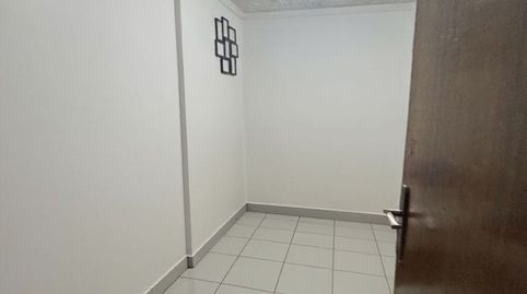 Foto 2 de Piso en venta en Carrer de Solsona, La Salut, Badalona