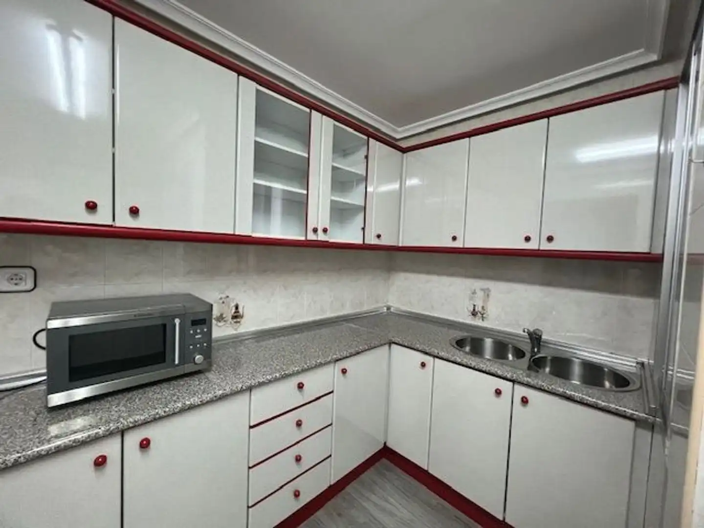 Flat with lift to rent in Avenida Primero de Mayo 94, imagen 37
