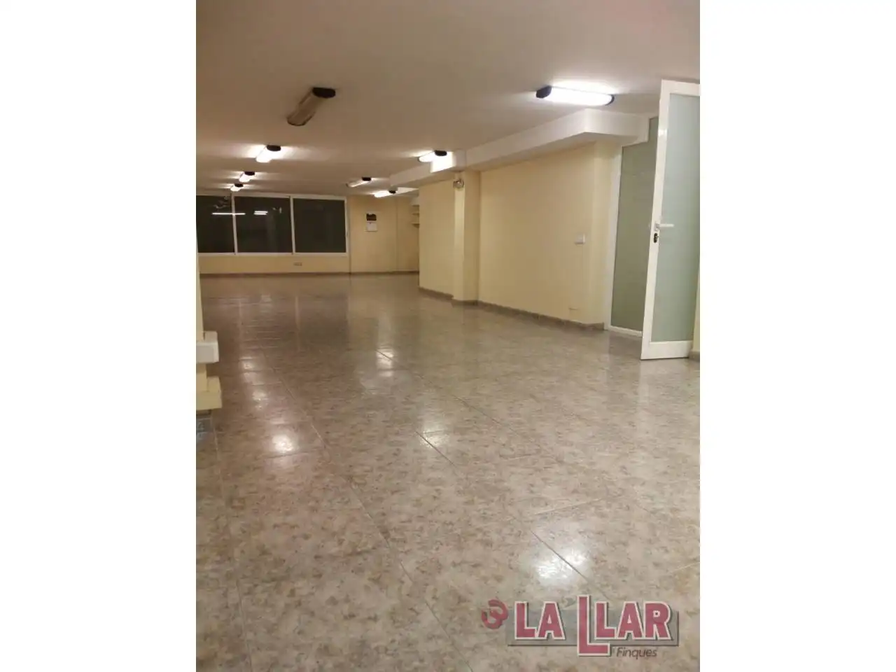 Local comercial en venda a Centre, imagen 4