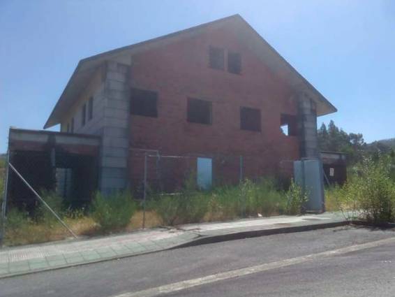 Edificio en Venta en Barro en Moraña