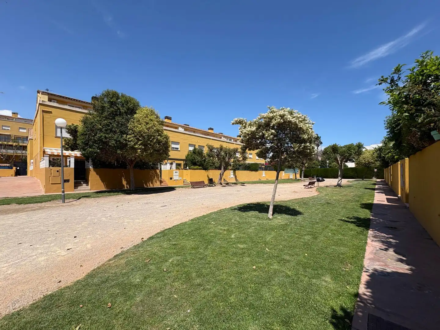 Jardín de Casa adosada en venta en Bétera con Aire acondicionado, Calefacción y Terraza