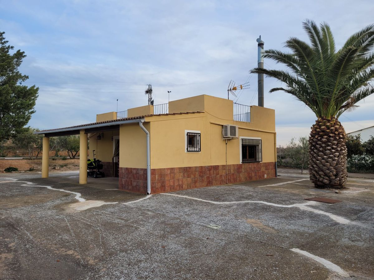 Vista exterior de Finca rústica en venda en Alfaro amb Terrassa