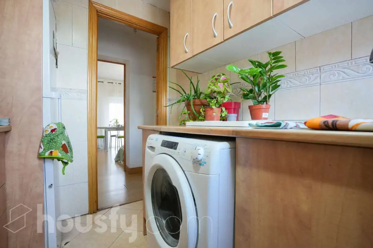 Cocina de Piso en venta en Madrid con Calefacción, Terraza y Balcón