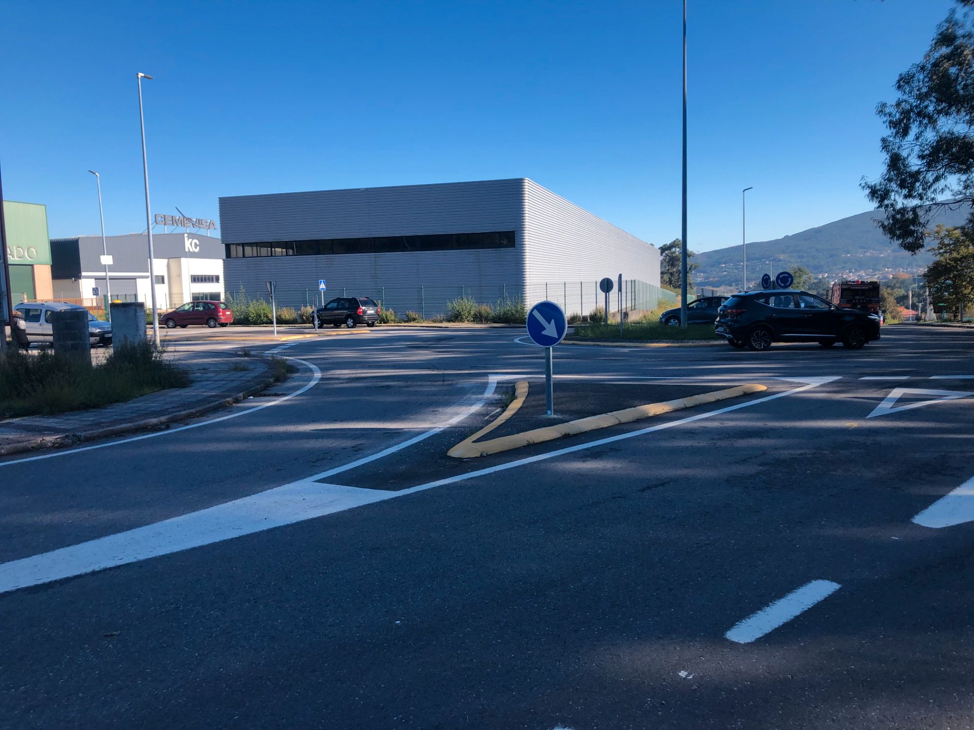 Aparcament de Nau industrial en venda en Tui