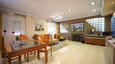 Amplia residencia familiar sobre una parcela de 1.440 m con dos viviendas independientes  Canals, imagen 2