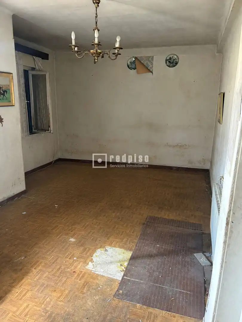 Piso en venta en Madrid con Calefacción, Terraza y Trastero