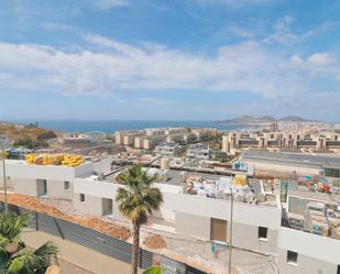 Vista exterior de Dúplex de lloguer en Las Palmas de Gran Canaria amb Terrassa i Moblat