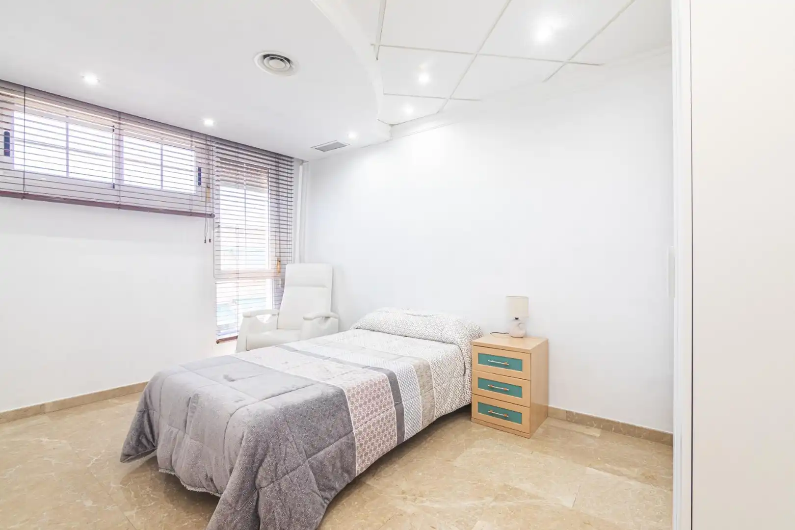 Habitación de Ático en venta en Elche / Elx con Terraza