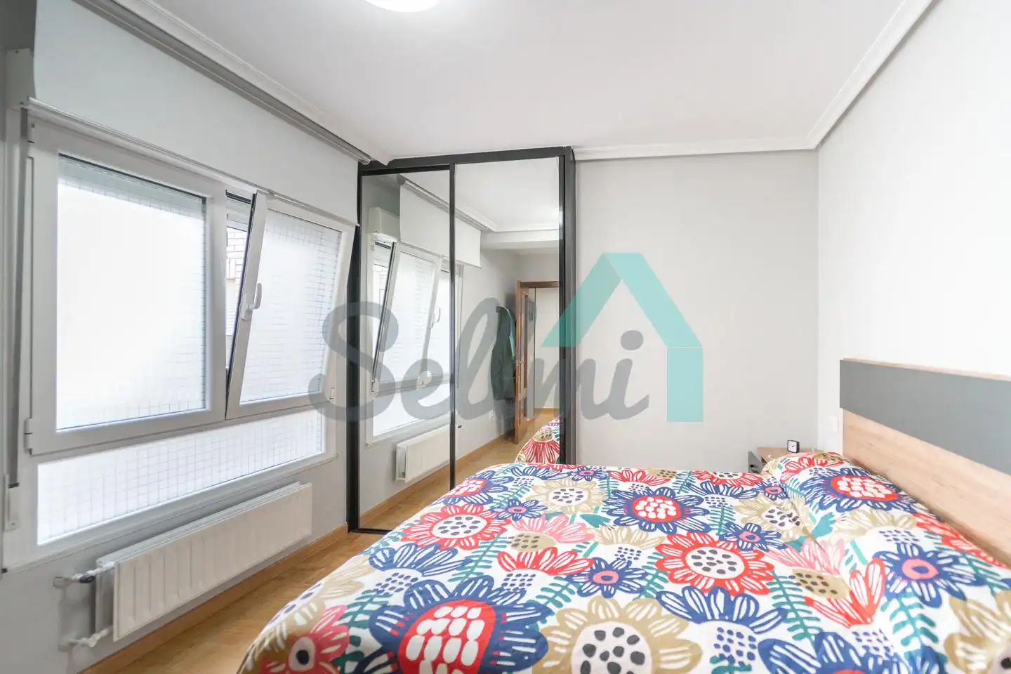 Habitación de Piso en venta en Oviedo  con Calefacción, Parquet y Trastero