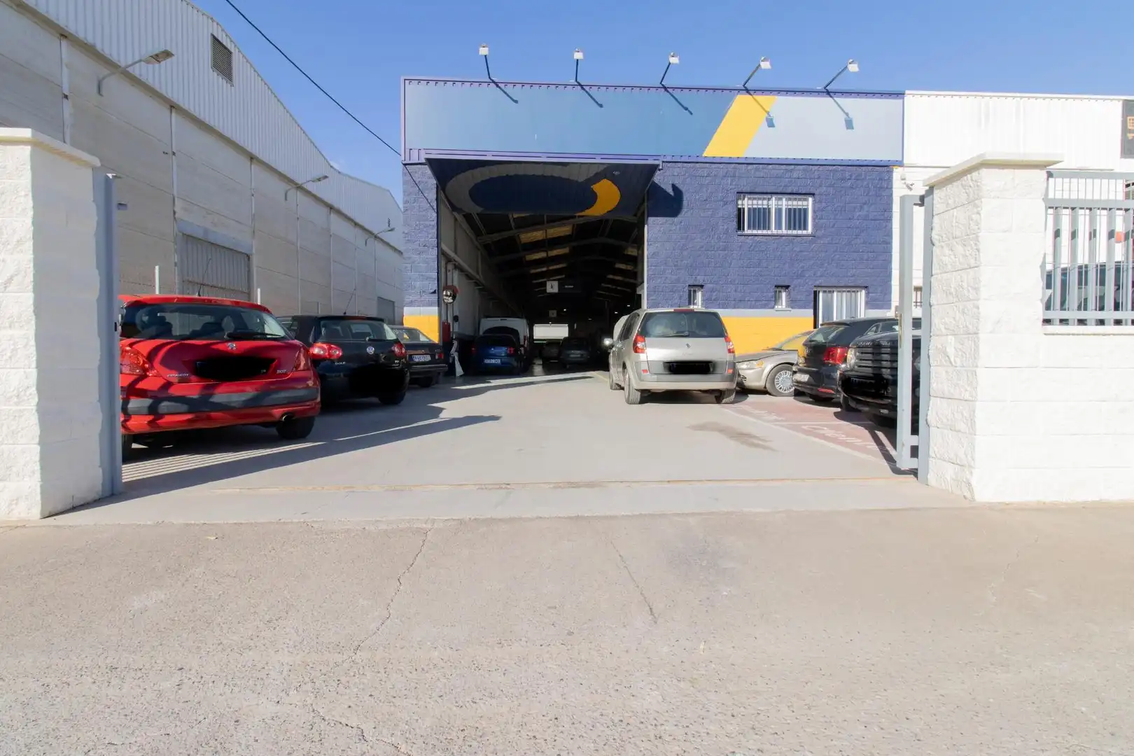 Parking de Nave industrial en venta en Sagunto / Sagunt